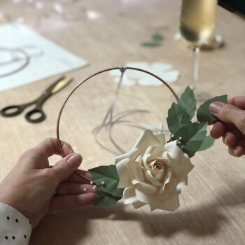 Kit de création de fleurs en papier - Couronne de roses 3
