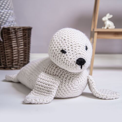 Giant Gloria Seal Crochet Kit