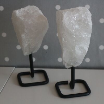 Cristal de roca sobre soporte resistente - rugoso