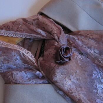 Écharpe de luxe en dentelle effet tye-dye avec bordure en dentelle 7