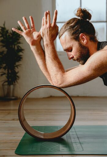 Liège de roue de yoga - aide à la flexibilité et au soutien 3