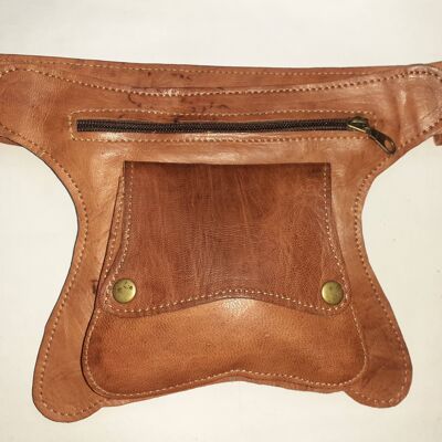 Leather holster. Photo 01