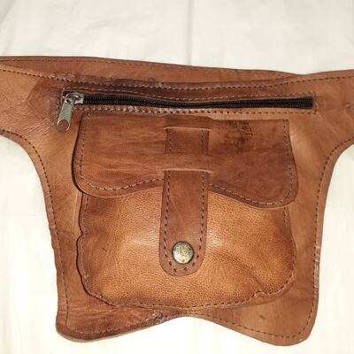 Leather holster. Photo 18