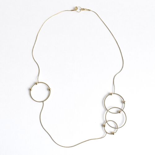 Collection CIRCUS - Collier - Trois cercles M et un S et huit perles de métal