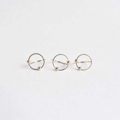 Collection CIRCUS - Bague - Un cercle S et deux perles de métal