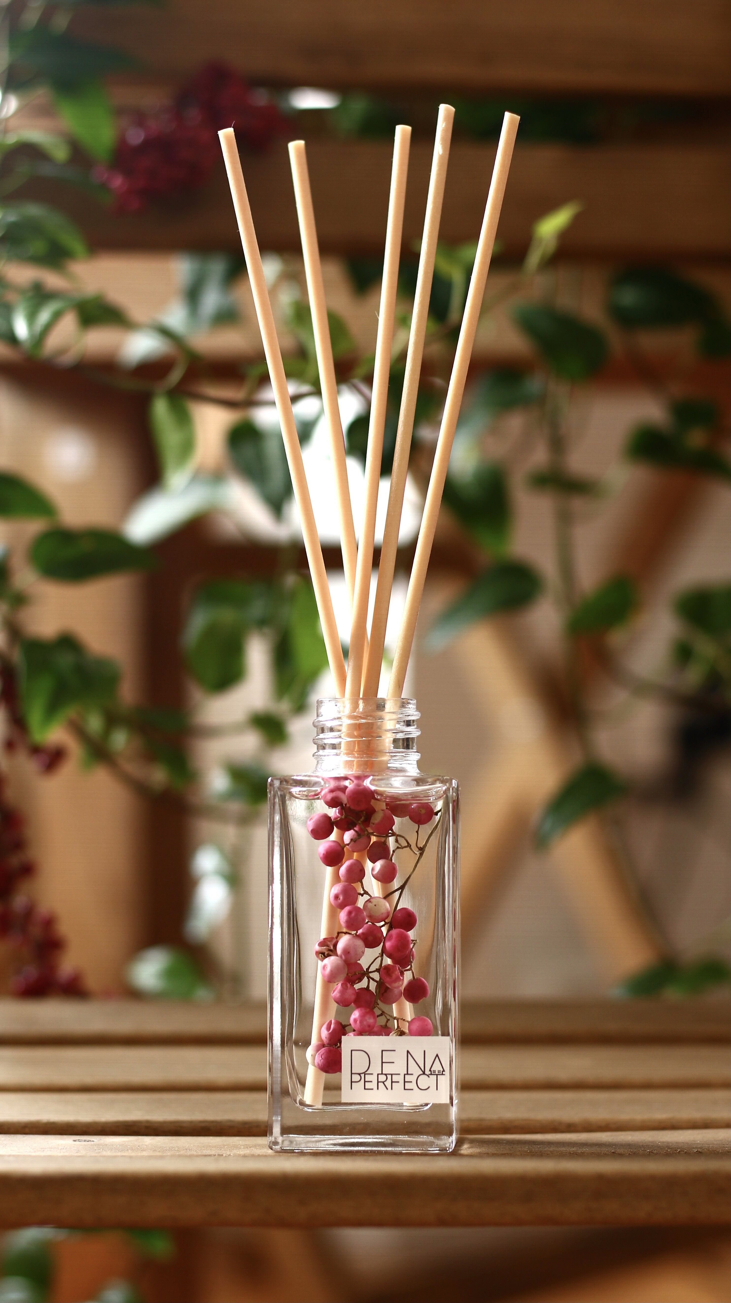 Botanical Reed Diffuser – Raspberry Peppercorn