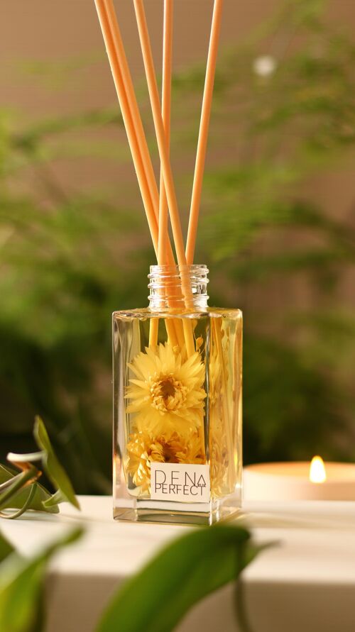 Botanical Reed Diffuser - Velvet Peony