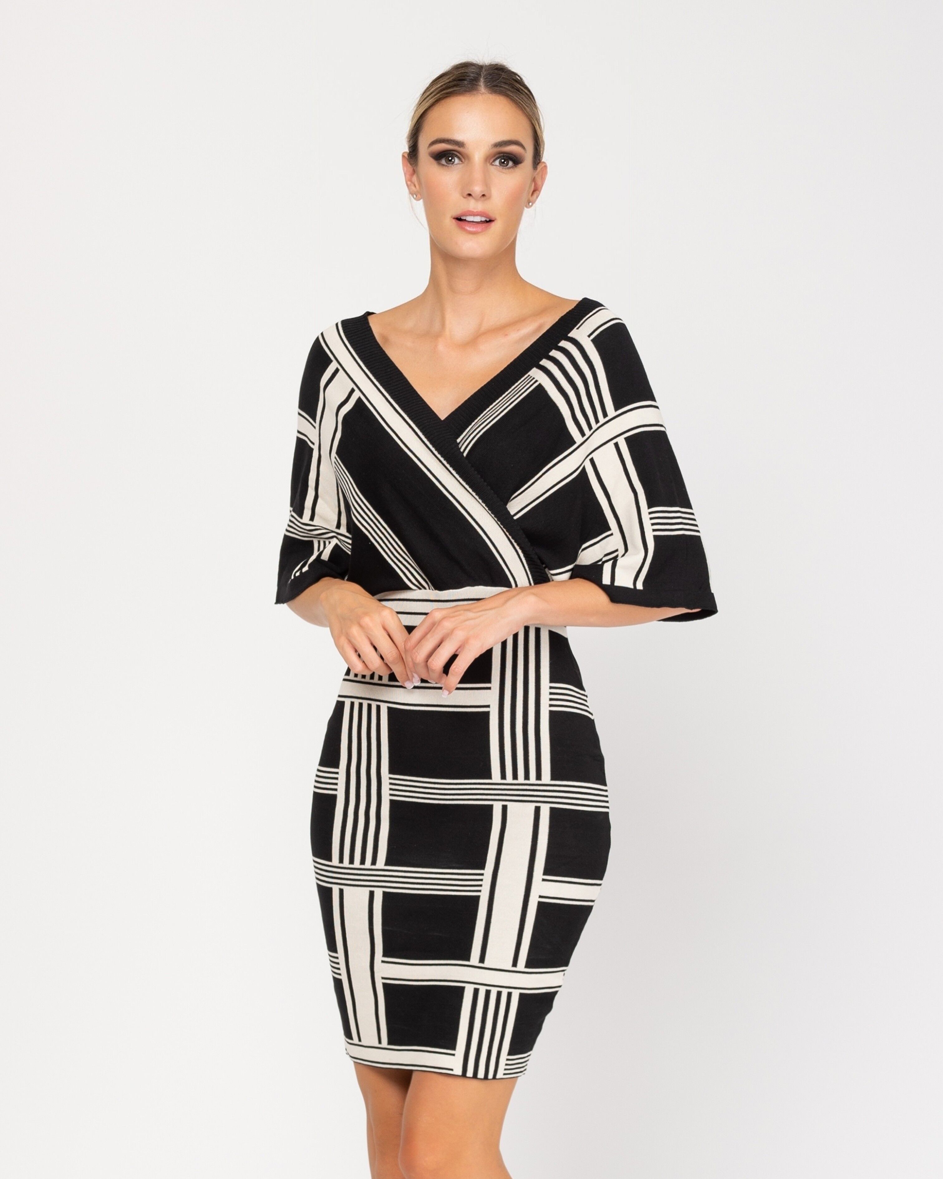 ABITO - NERO - Mod. 7364