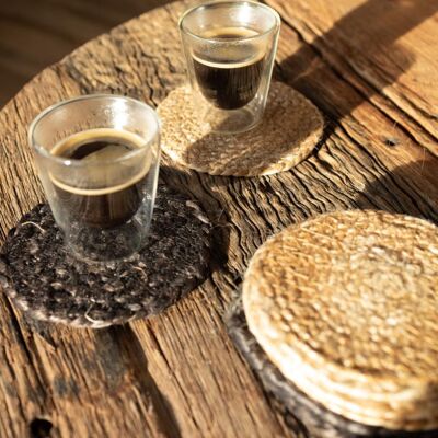 Coasters Black (4 pieces) suitable for hot cups or glasses