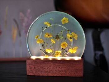 Lampe en résine époxy avec barre de fleurs 4