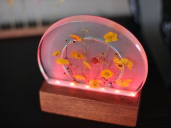 Lampe en résine époxy avec barre de fleurs 8