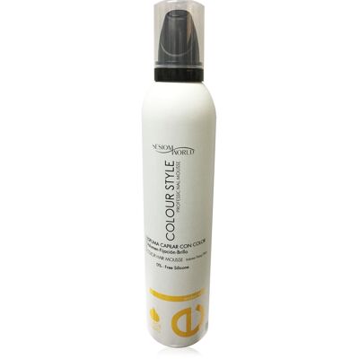 Mousse capillaire avec la teinte COLOR STYLE BLONDE Volume