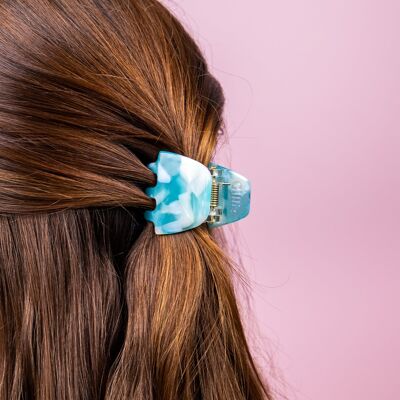 Small Cleo hair clip in turquoise