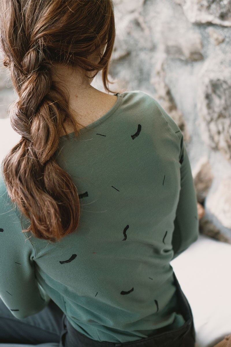 Grün streicht Jade-T-Shirt