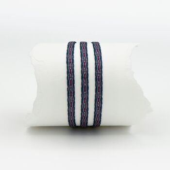 Seidenarmbänder, Azua Brassard Triple | rot und weiß auf blau 1