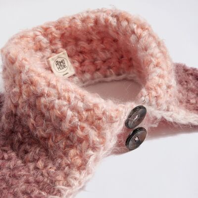 Cuello vintage “Bellissimo” con botones rosa