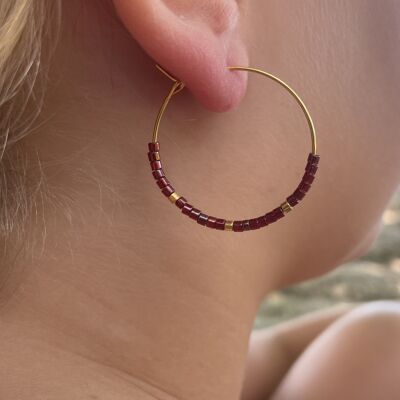 Boucles d'oreilles créoles dorées et pendantes en perles Miyuki - modèle 4