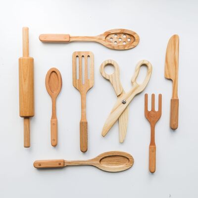 Wooden toy kitchen set