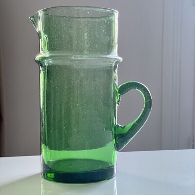 Traditionelle Karaffe aus mundgeblasenem Glas - flaschengrün - 1L