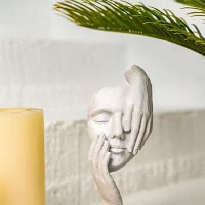 Derrière le masque, sculpture moderne pour la décoration de la maison