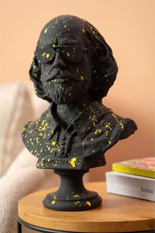 Shakespeare Today, Modern Sculpture for Home Decoration