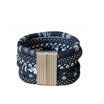 6-row fabric bracelet, silver metal magnetic clasp.