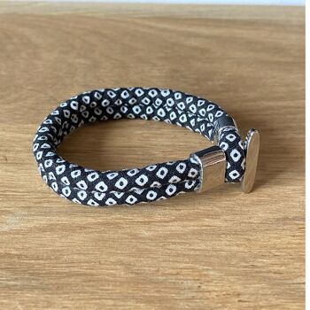 Bracelet en tissu japonais noir et blanc. 2