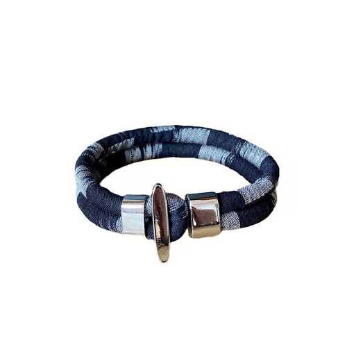 Bracelet en tissu indien Ikat noir et gris.