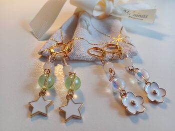 FLEUR DES BOUCLES D'OREILLES 2