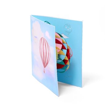 Carte de voeux pop-up avec des montgolfières colorées pour l'anniversaire et l'invitation de la fête des mères 4