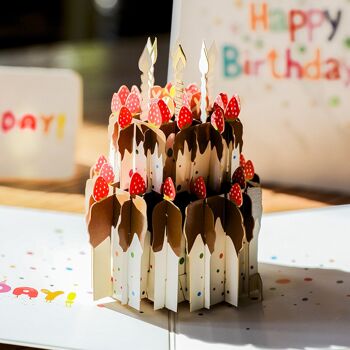 Carte d'anniversaire pop-up Gâteau au chocolat et aux fraises 3