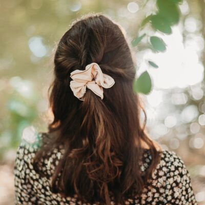 Sacha almond beige organic cotton scrunchie