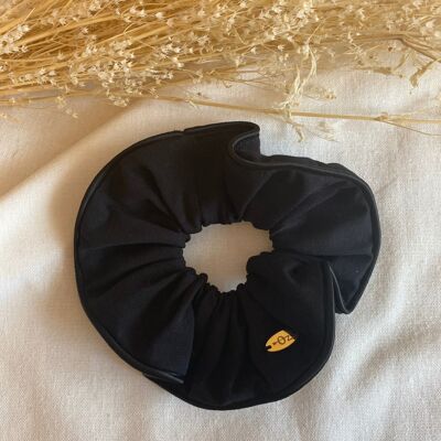 Yoko black organic cotton scrunchie