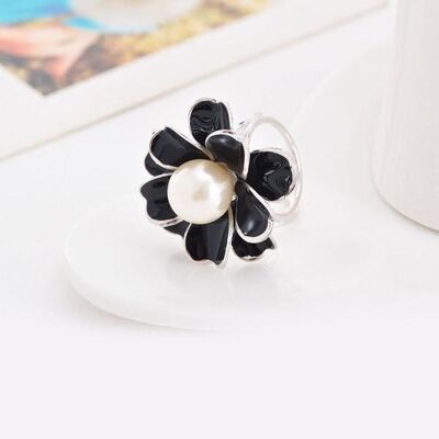 Flower Ring - Black