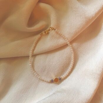 Bracelet Dainty Glass Pearl avec hexagone recouvert d'or 18 carats 1