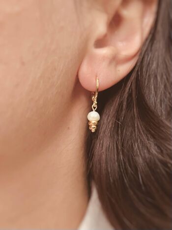 18k Gold Huggies - Boucles d'oreilles perle d'eau douce - Pearl Huggies - Gold Huggies - Boucles d'oreilles Golden Pearl - Boucles d'oreilles minimalistes 5