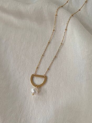 Collier de perles d'eau douce Dainty - Chaîne et pendentif en acier inoxydable plaqué or 18 carats - Perle de perle d'eau douce - Bijoux de mariée 1