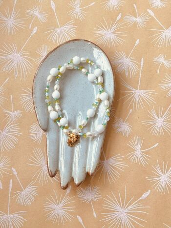 Collier de perles fait à la main, collier de perles colorées - Apprêts en acier inoxydable plaqué or 18 carats - Perle d'eau douce et agate blanche 2