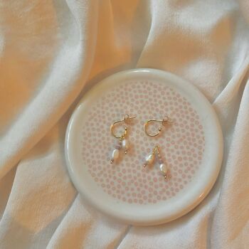 Boucles d'oreilles mini créoles en or 24 carats avec perles d'eau douce et perles Miyuki mauves 5