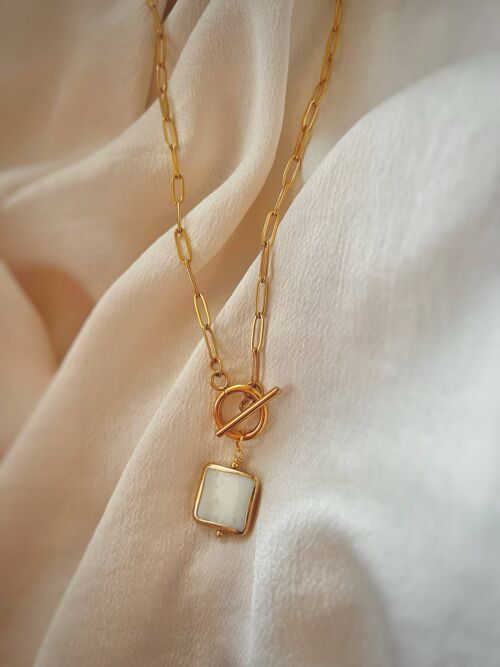 Square Freshwater Shell Paperclip Chain Gold Necklace