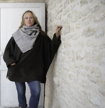 Khaki pull poncho avec poches en laine bouillie 3