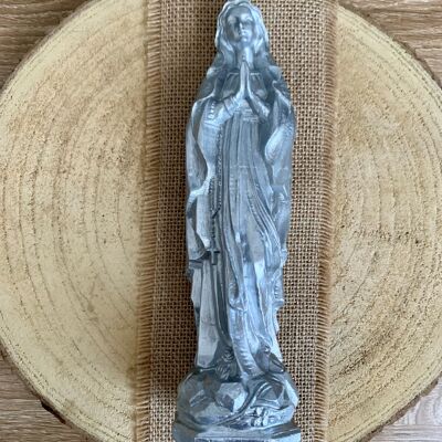 Madonna (Virgen María) en cera lacada en plata.