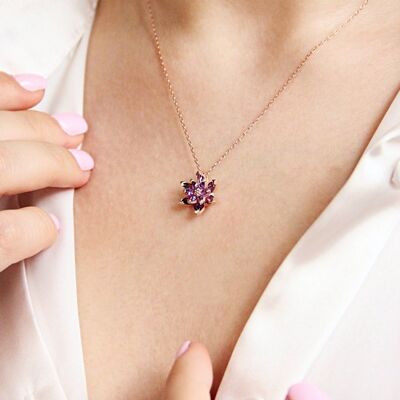 COLLIER FLEUR DES SAUVAGES VIOLET