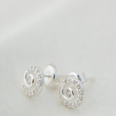 CIRCLE STUD EARRINGS