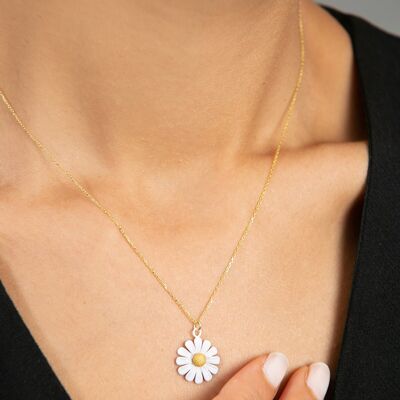 DAISY FLEUR NECKLACE