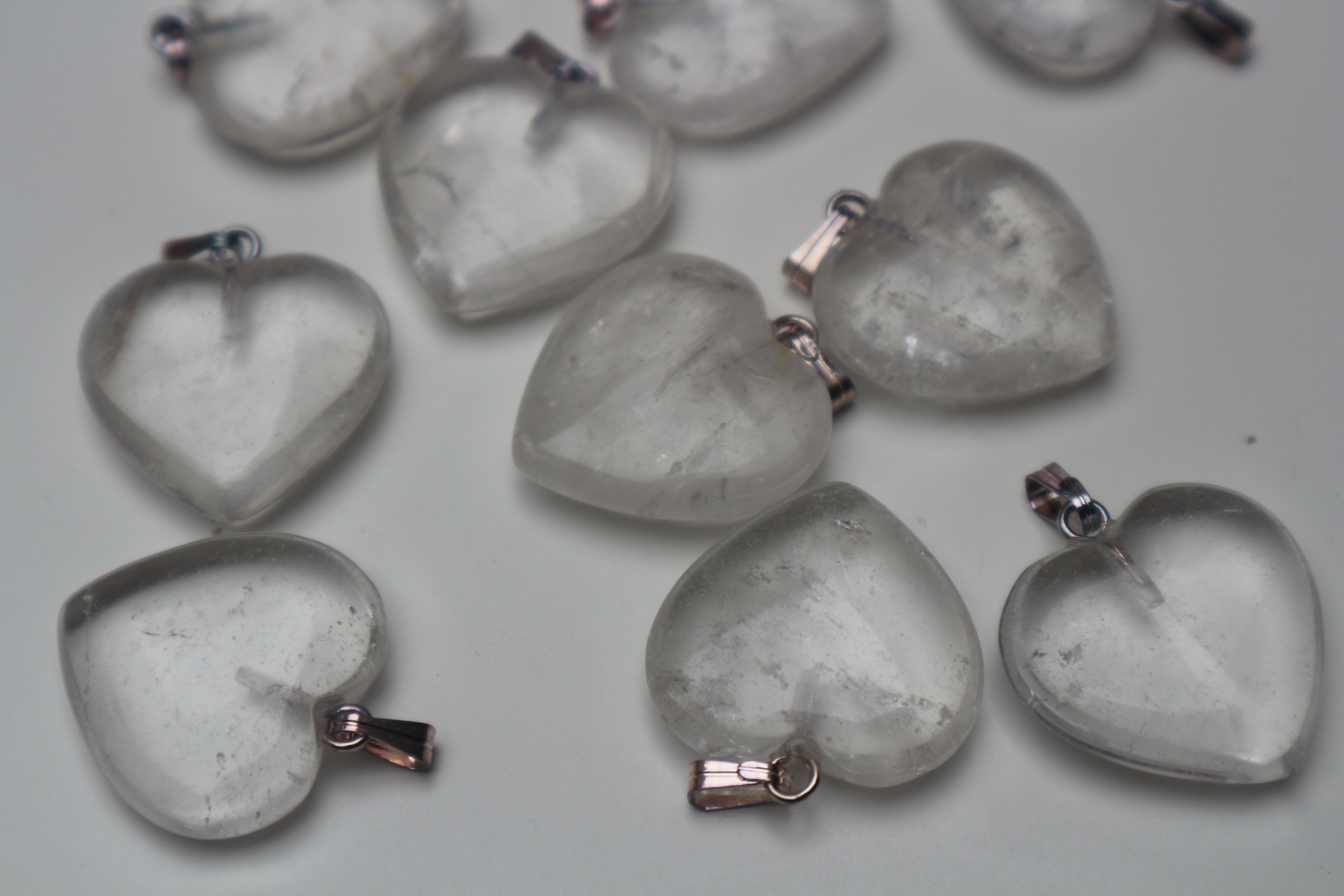 Ciondolo cuore in cristallo di rocca