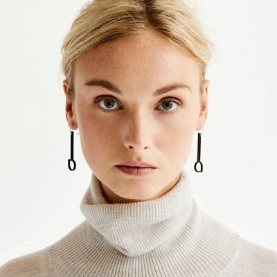 Connected Earrings I Black