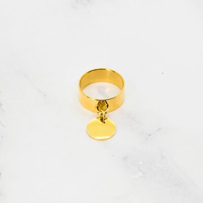 Anello con nappa in acciaio
dorato - 8 mm