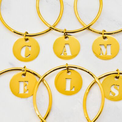 Set di 6 bracciali bangle con nappe traforate con lettere CAMMELLI dorate - 27 mm