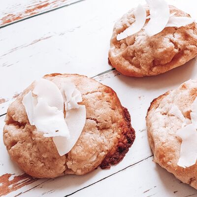 Biscotti al cioccolato bianco e cocco